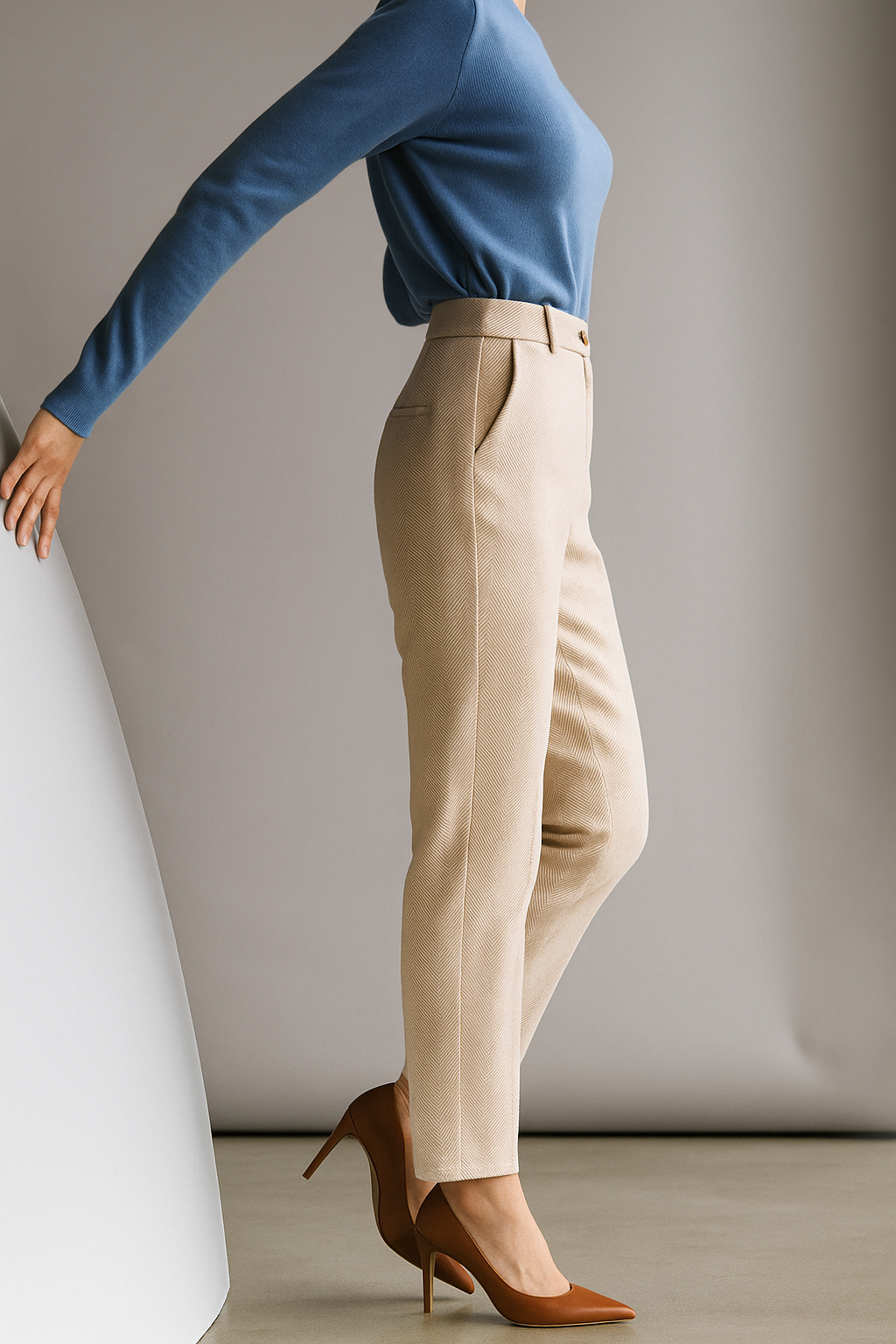 Cavina | Tailored Wool Ankle-Length Womens Pants 1