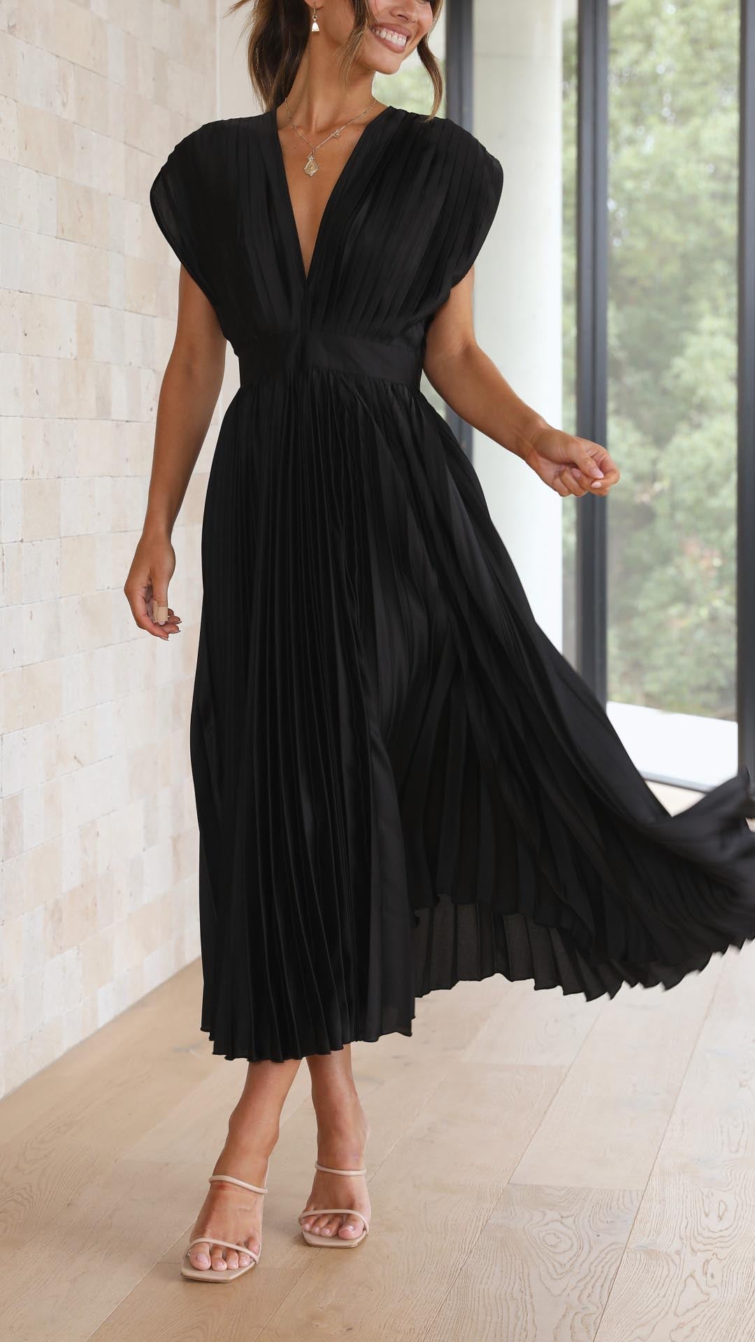 Sella | Pleated White Maxi Dress 10
