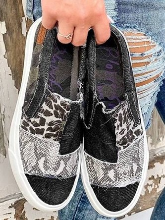 Stacy | Women's Slip-On Sneakers Snake Print Flatform Canvas 3