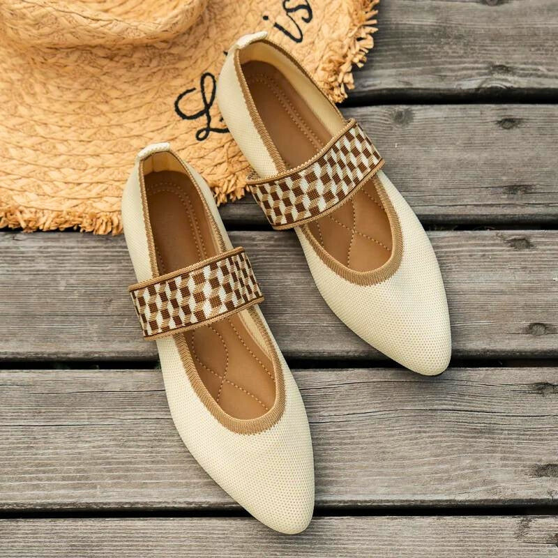 Venera | Black Flats with Elastic Strap 0
