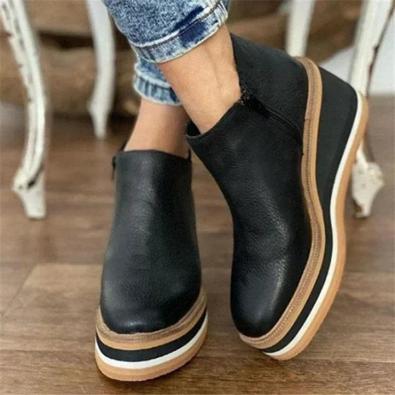 Virella | Platform Black Chelsea Boots 0