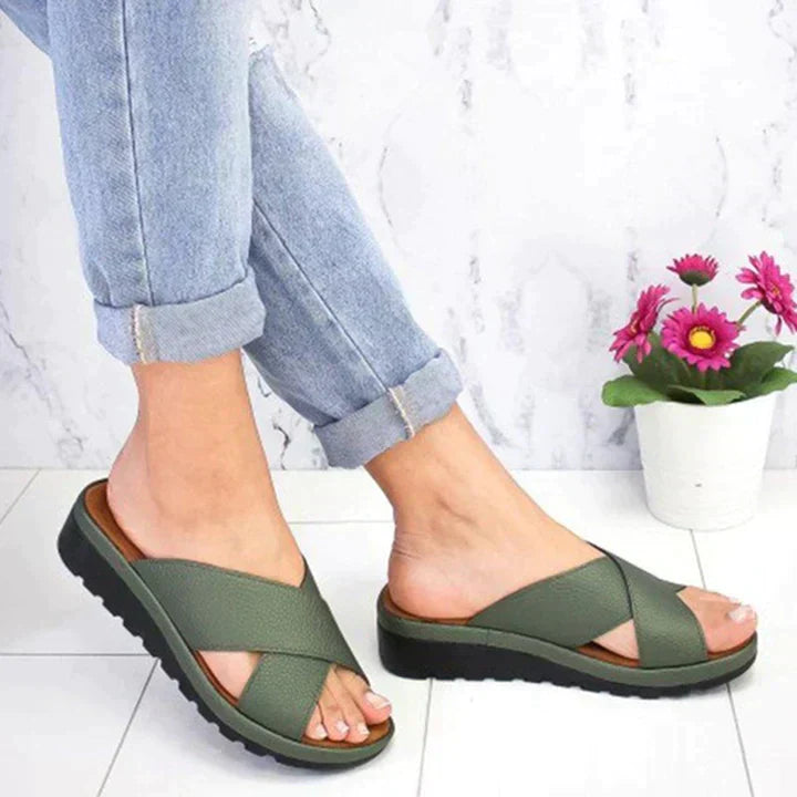 Women Summer Orthopedic Style Sandals worn with casual summer outfit for everyday styling