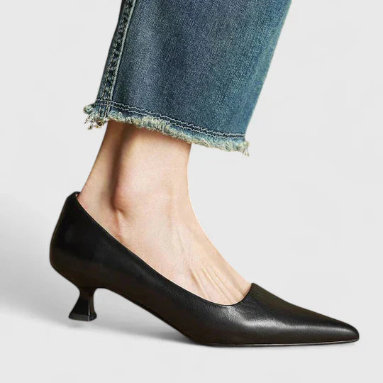 Elysia | Classic Pointed Toe Low Heel Pumps 2