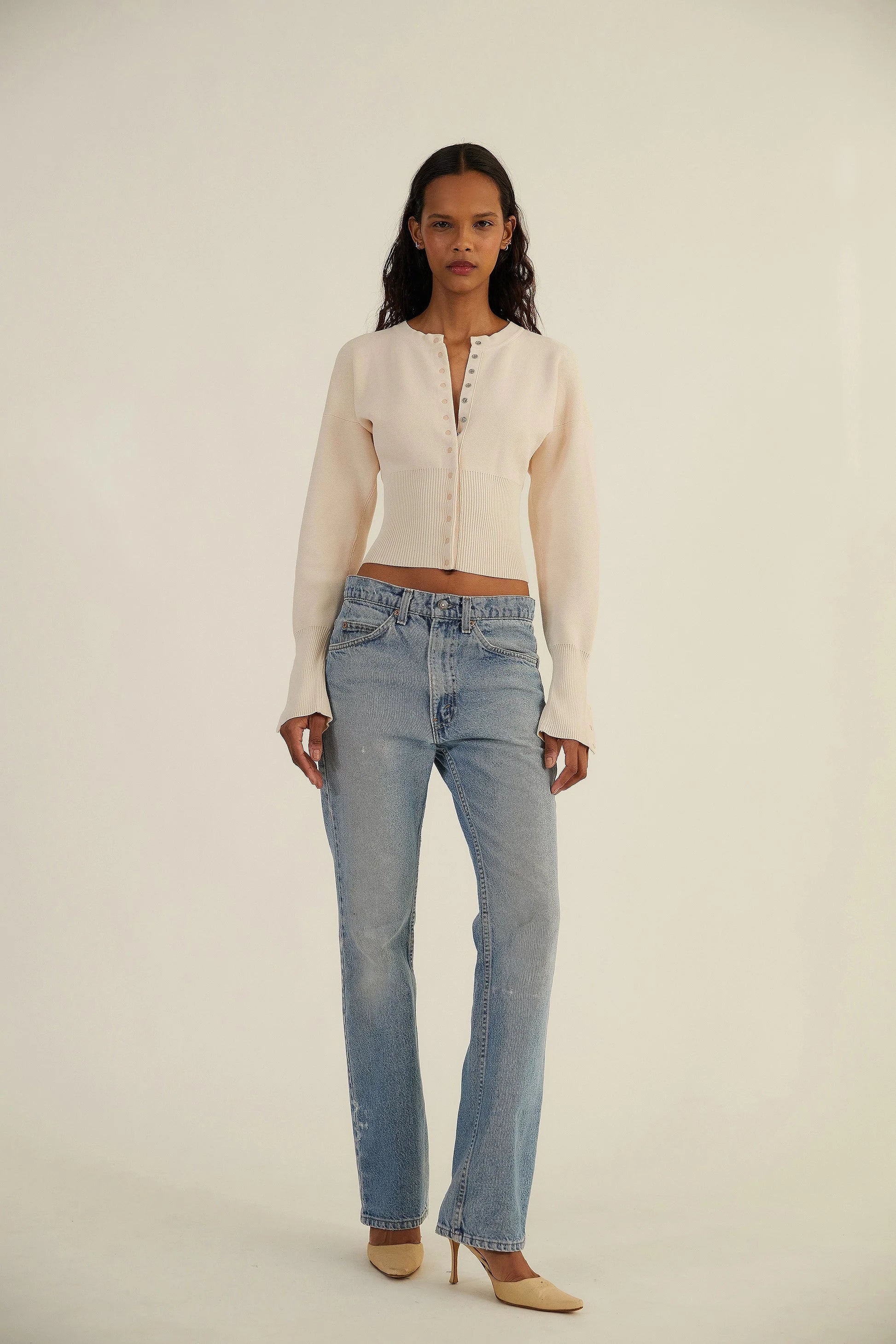 Fina | Fitted Cropped Button-Up Cardigan 2