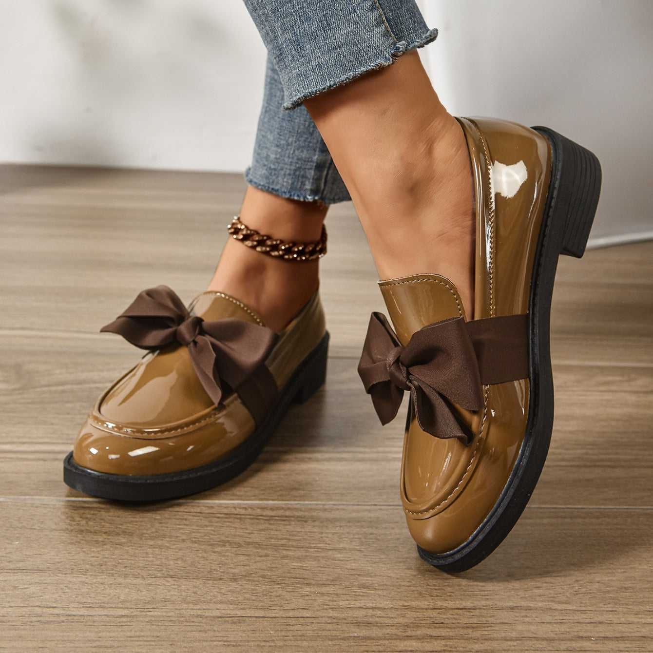 Kailin | Glossy Leather Slip-On Loafers 3