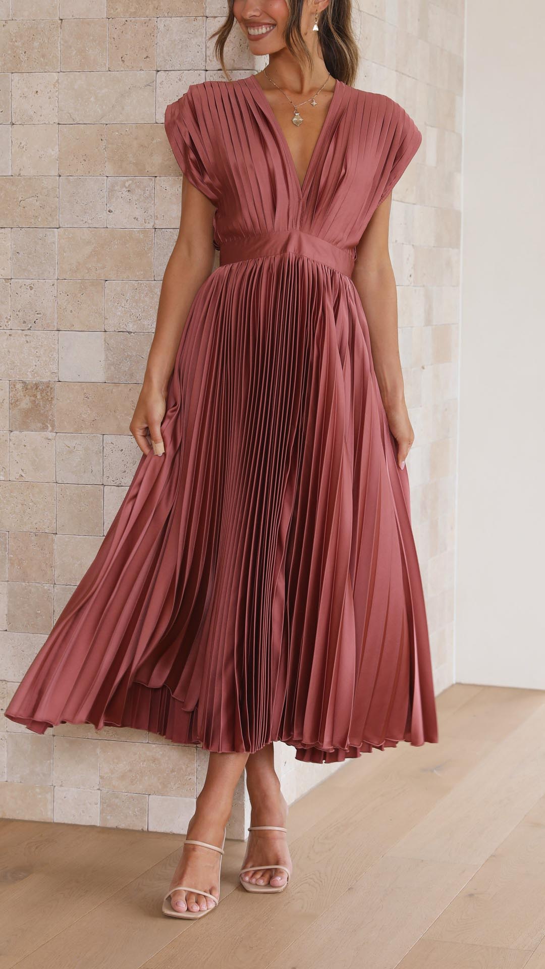 Penelope | Women's Pleated V-Neck Cap Sleeve Maxi Dress