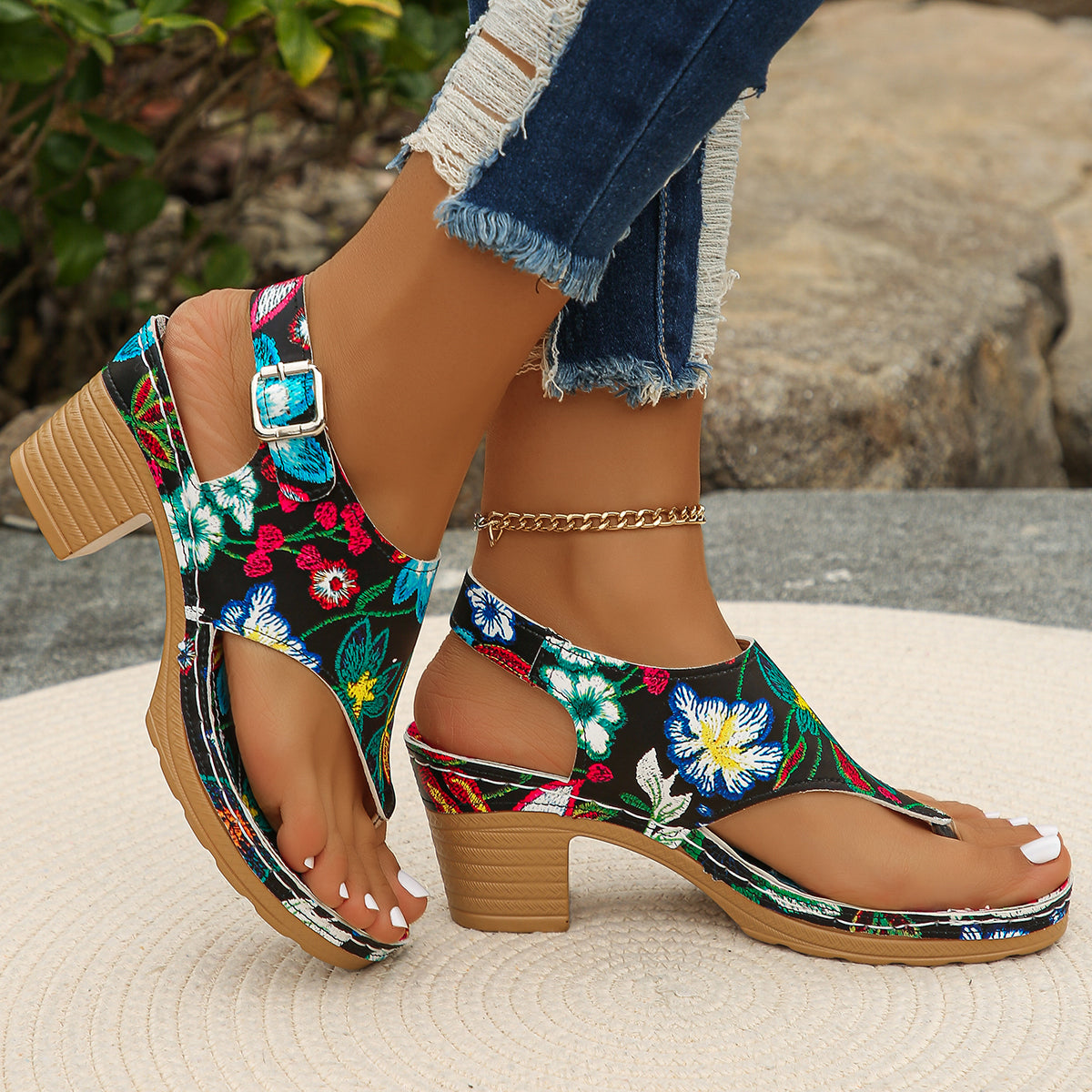 Serena | Women's Block Heel Sandals Toe Ring Floral Embroidered 4