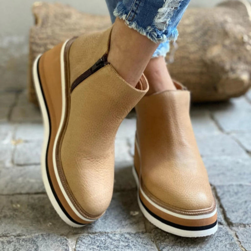 Virella | Platform Black Chelsea Boots 7