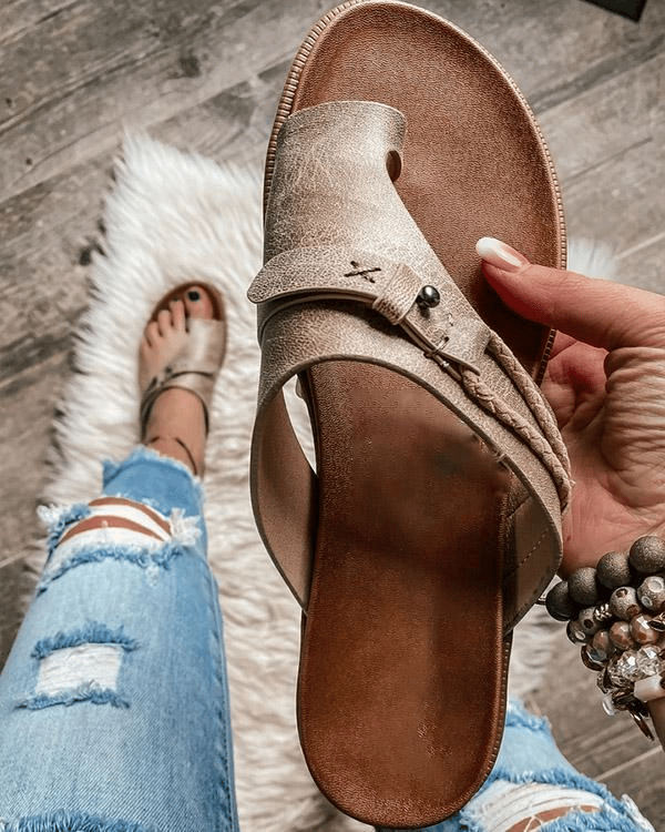 Overhead view of orthopedic summer sandals with adjustable strap and cushioned footbed design